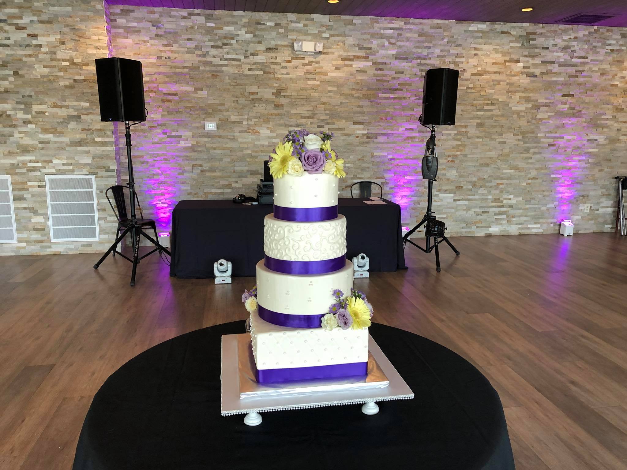 chicago wedding cake